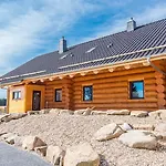 Naturstammhaus Und Zum Brockenbaecker Tanne