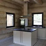 Naturstammhaus Und Zum Brockenbaecker *