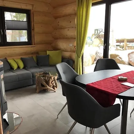 Naturstammhaus Und Zum Brockenbaecker * Tanne