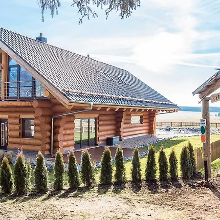 Naturstammhaus Und Zum Brockenbaecker Танне