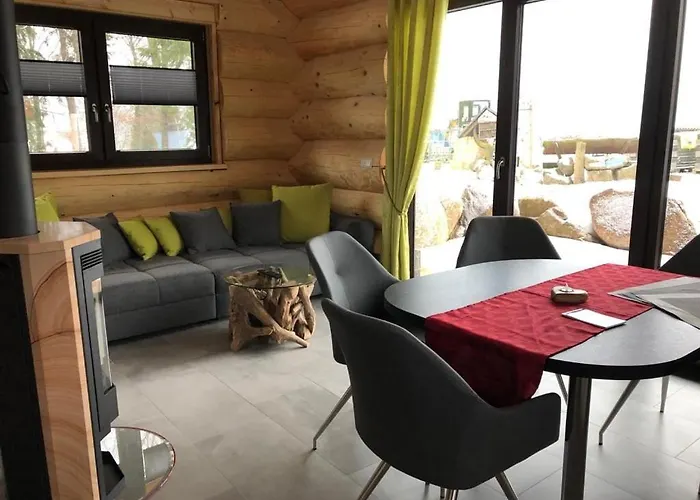 Naturstammhaus Und Zum Brockenbaecker * Tanne