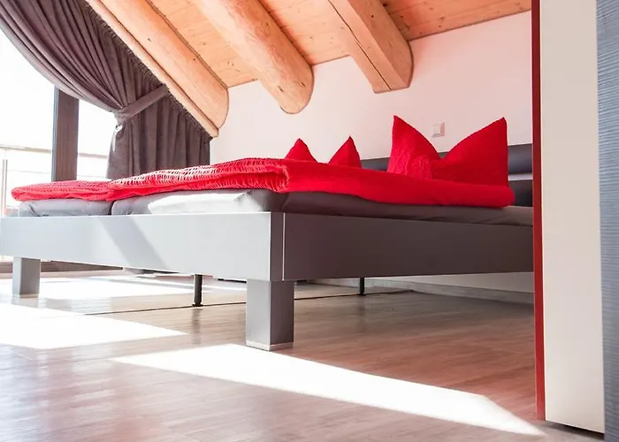 Naturstammhaus Und Zum Brockenbaecker * Tanne